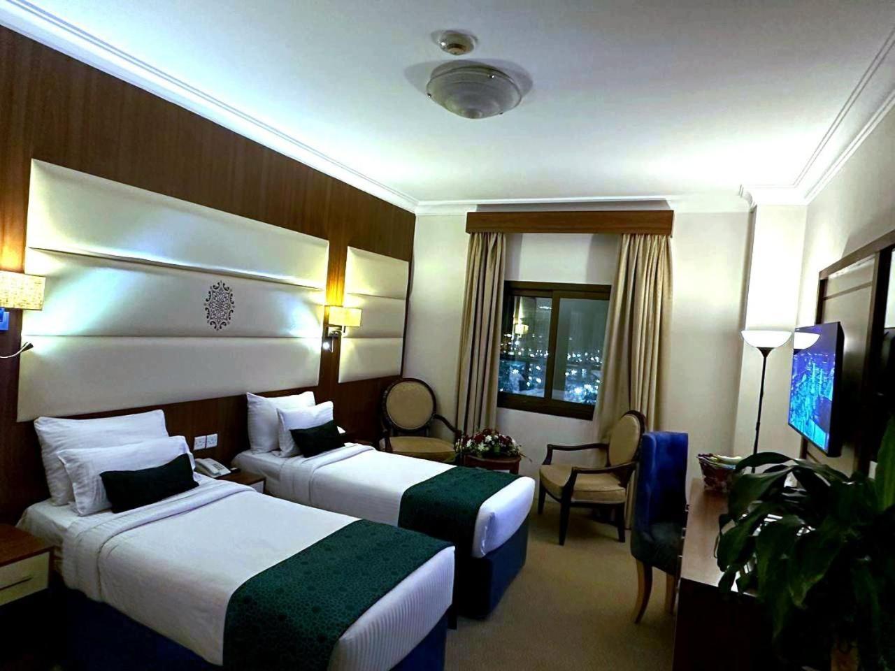 One Inn Hotel Medina Екстер'єр фото