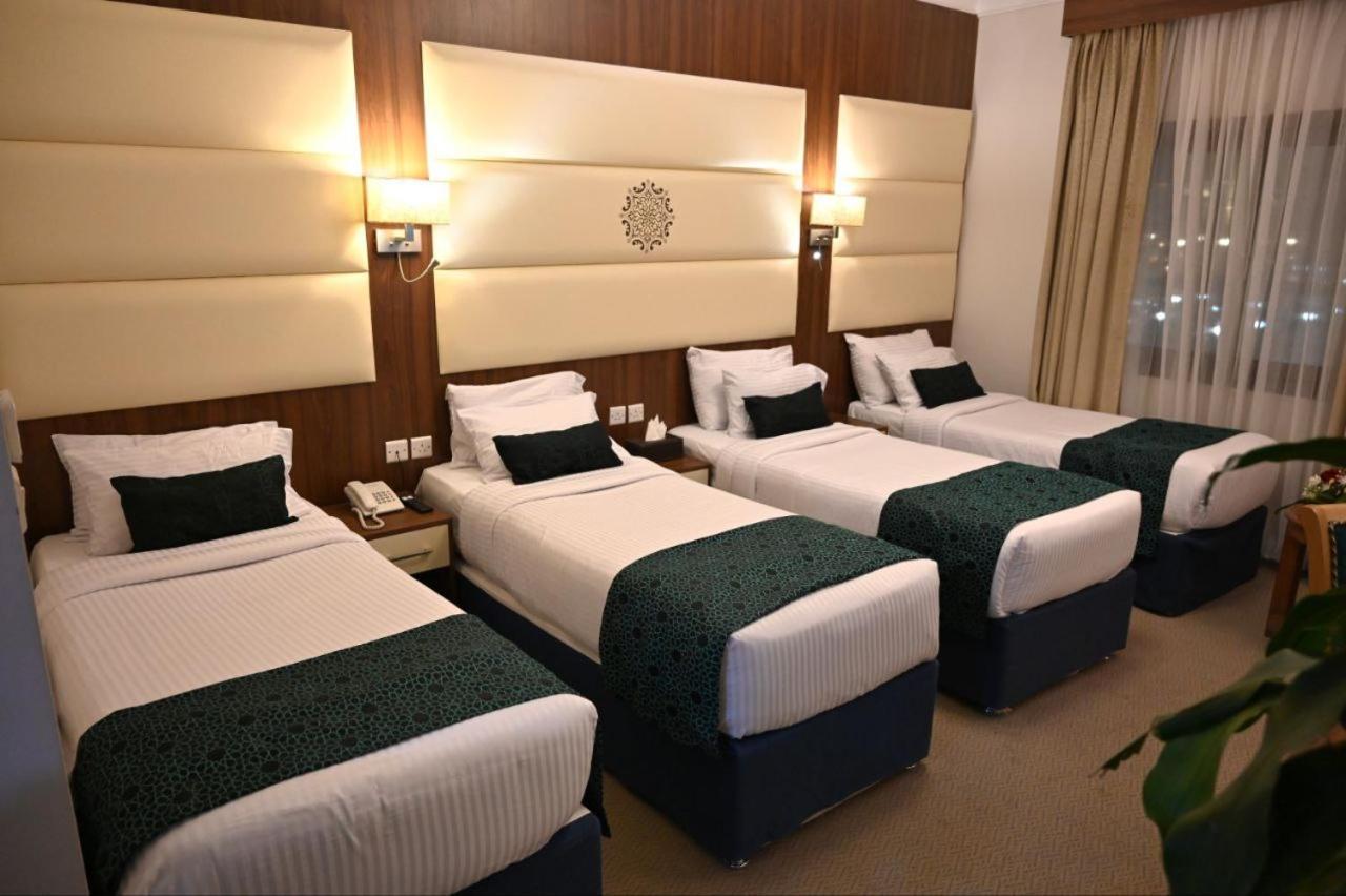 One Inn Hotel Medina Екстер'єр фото